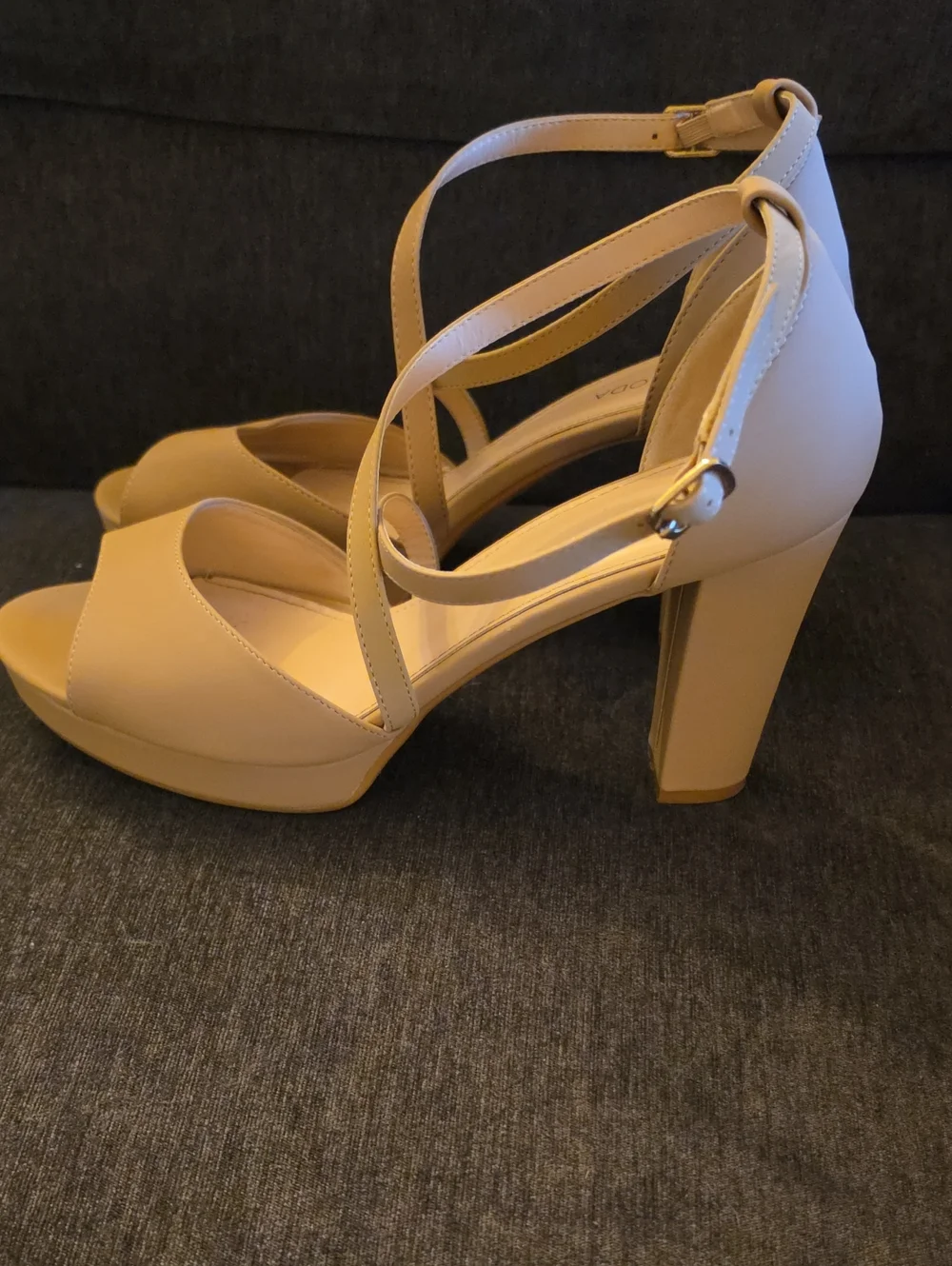 TOP Moda elegant strappy